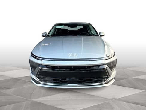 New 2026 Hyundai Sonata SEL FWD image 3