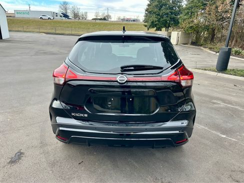 Used 2021 Nissan Kicks S image 6