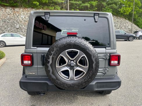 Used 2020 Jeep Wrangler Unlimited Sport S w/ Sun And Sound Package AWD/4WD image 32