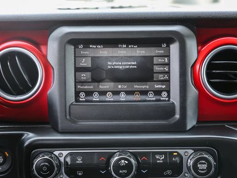 Used 2018 Jeep Wrangler Unlimited Rubicon AWD/4WD image 5
