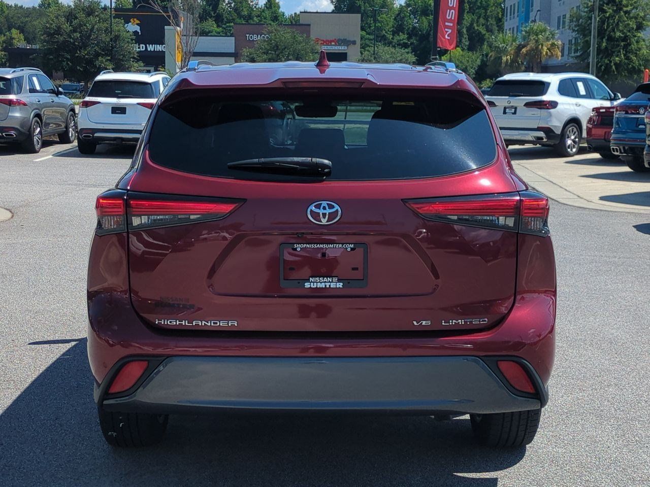 Used 2021 Toyota Highlander Limited FWD image 5