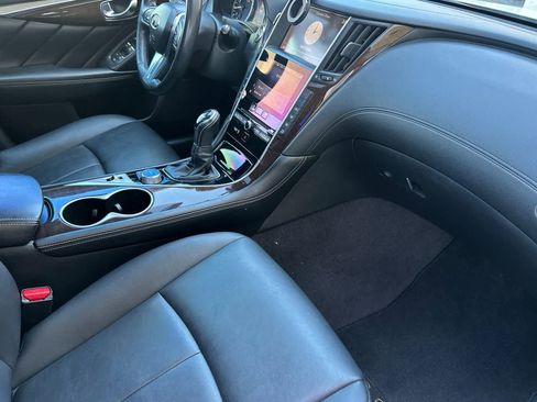 Used 2018 INFINITI Q50 Luxe AWD/4WD image 16