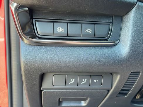 Used 2025 MAZDA CX-30 AWD 2.5 S w/ Preferred Package image 25