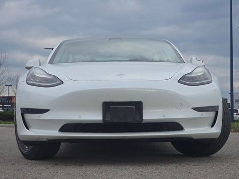 Used 2020 Tesla Model 3 Standard Range Plus RWD image 9