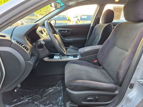 Used 2013 Nissan Altima 2.5 S FWD image 14
