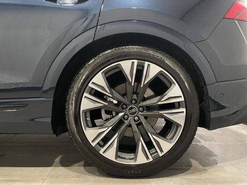 Used 2025 Audi Q8 Premium Plus image 8