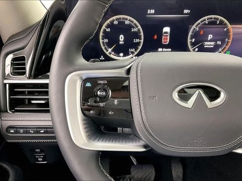 Certified 2025 INFINITI QX80 Sensory AWD/4WD image 24