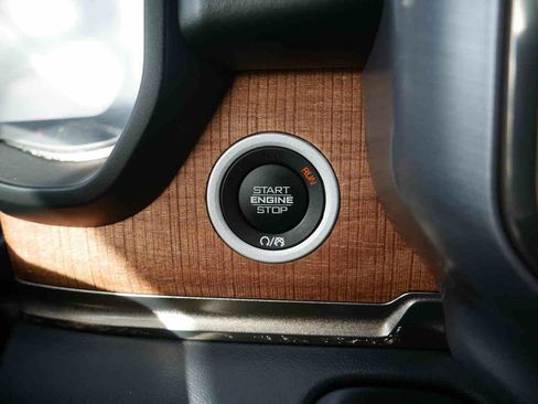 Used 2023 RAM 1500 Limited w/ Body-Colour Bumper Group image 42