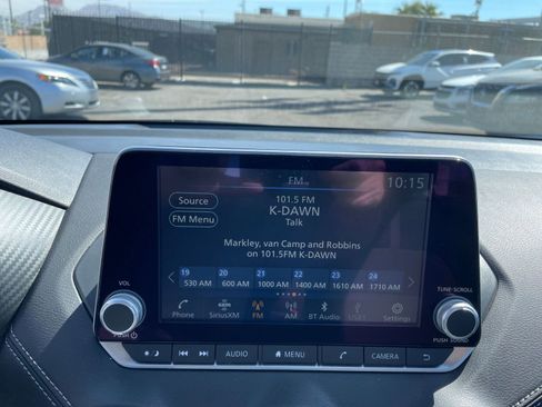 Used 2025 Nissan Sentra SV FWD image 20