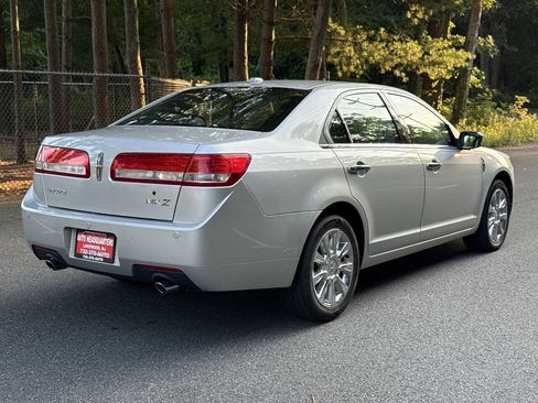 Used 2010 Lincoln MKZ FWD image 5
