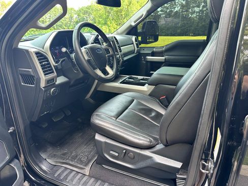 Used 2021 Ford F250 Lariat w/ Lariat Ultimate Package AWD/4WD image 11