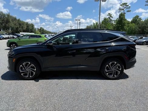 Used 2025 Hyundai Tucson Limited AWD/4WD image 16