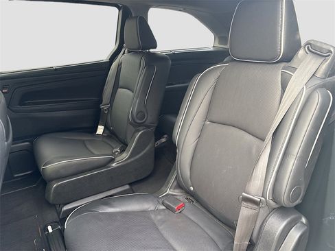 Used 2024 Honda Odyssey Elite image 25