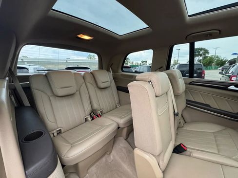 Used 2014 Mercedes-Benz GL 450 4MATIC image 31