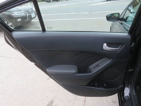 Used 2017 Kia Forte LX FWD image 24