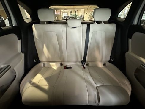 New 2025 Mercedes-Benz GLA 250 4MATIC image 15