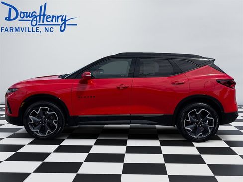 Used 2022 Chevrolet Blazer RS w/ Enhanced Convenience Package image 2