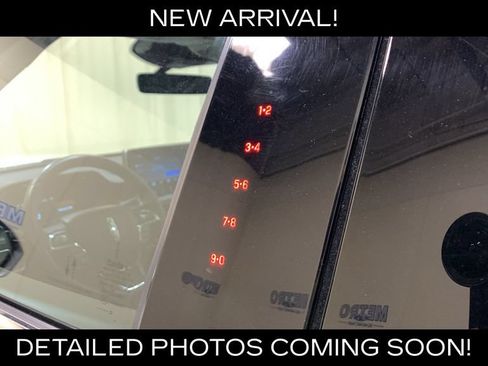 Used 2023 Lincoln Nautilus Reserve AWD/4WD image 27