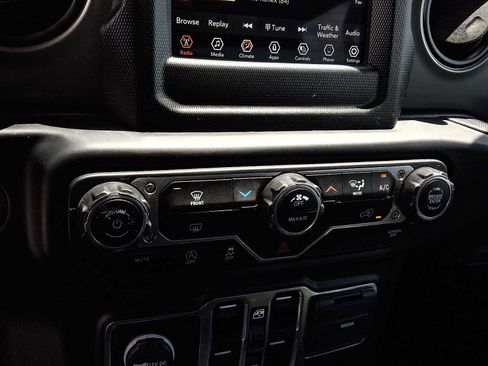 Used 2022 Jeep Wrangler Unlimited Sport AWD/4WD image 13