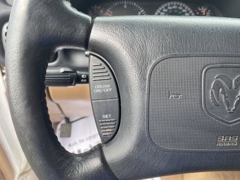 Used 2000 Dodge Ram 2500 Truck SLT image 15