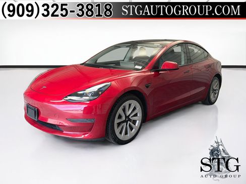 Used 2023 Tesla Model 3 Standard Range RWD image 1
