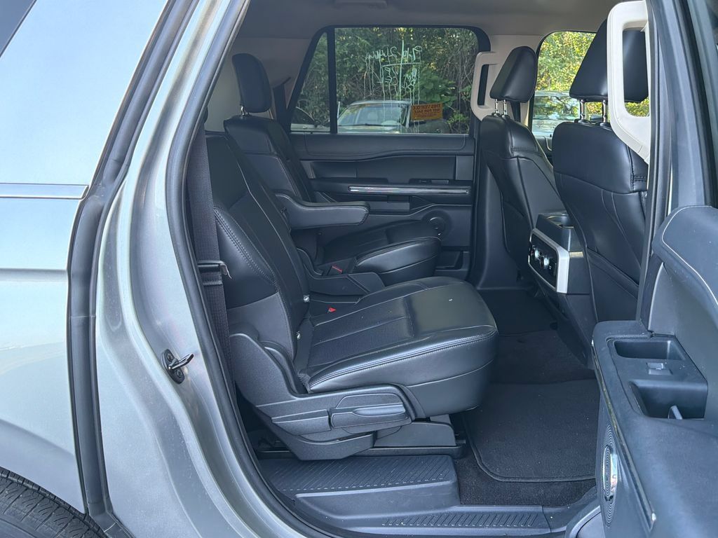Used 2022 Ford Expedition Max XLT RWD image 20