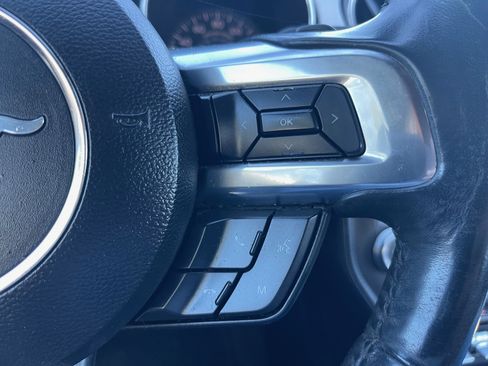 Used 2018 Ford Mustang Premium image 22