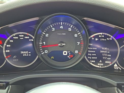 Used 2023 Porsche Cayenne Platinum Edition AWD/4WD image 20