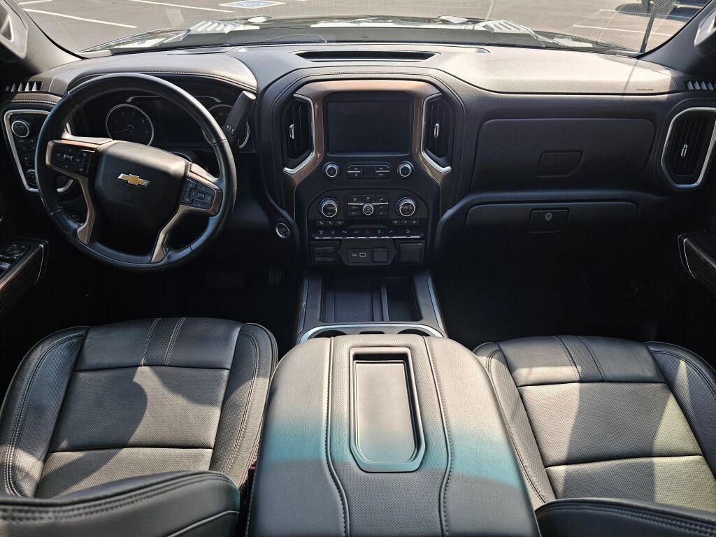 Used 2022 Chevrolet Silverado 2500 High Country w/ Safety Package II AWD/4WD image 17