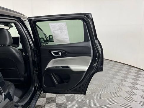Used 2026 Jeep Compass Limited AWD/4WD image 42
