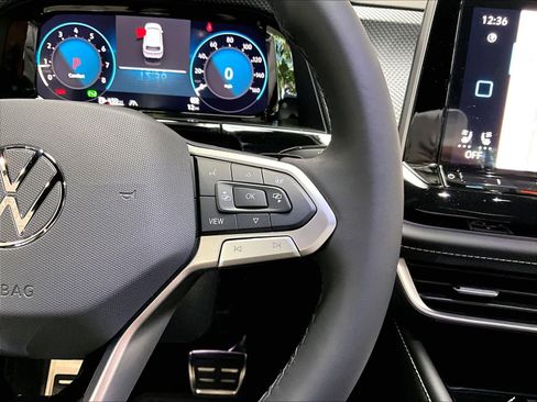 New 2026 Volkswagen Atlas Cross Sport SEL R-Line AWD/4WD image 18