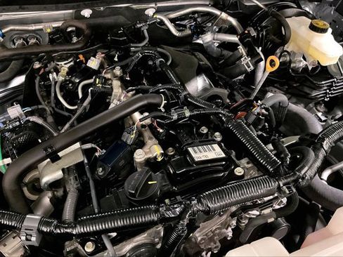 Used 2024 Toyota Tacoma SR image 31