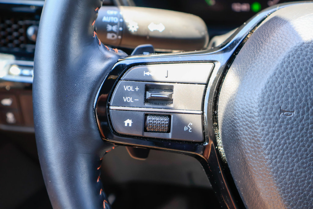 Used 2025 Honda CR-V Sport Touring image 13