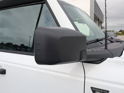New 2025 Ford Bronco 4-Door w/ Sasquatch Package AWD/4WD image 12