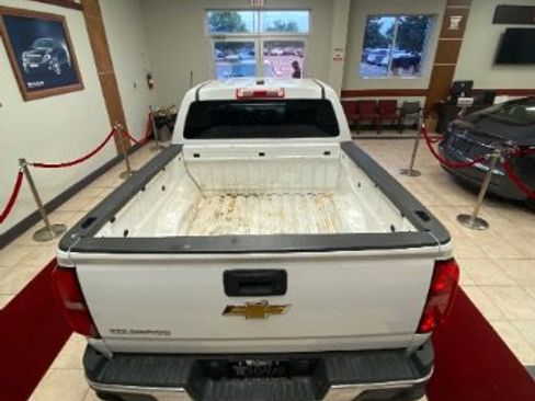 Used 2016 Chevrolet Colorado W/T w/ WT Convenience Package image 9