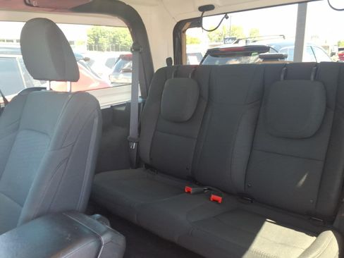 Used 2020 Jeep Wrangler Sport AWD/4WD image 8