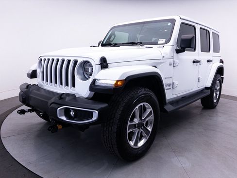 Used 2021 Jeep Wrangler Unlimited Sahara AWD/4WD image 16