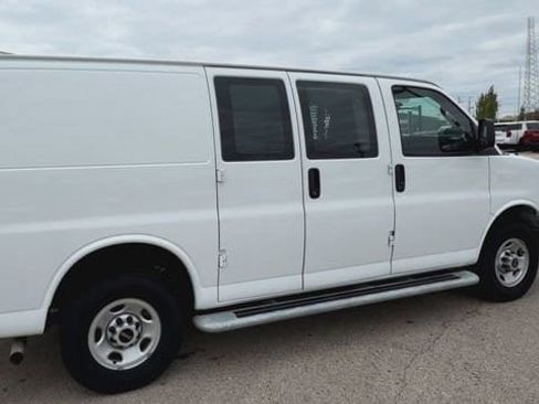 Used 2024 GMC Savana 2500 w/ Driver Convenience Package RWD image 13