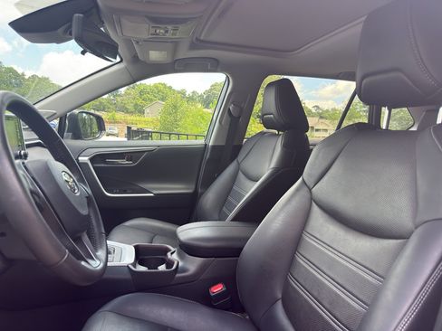 Used 2021 Toyota RAV4 Limited w/ Limited Grade Weather Package AWD/4WD image 7