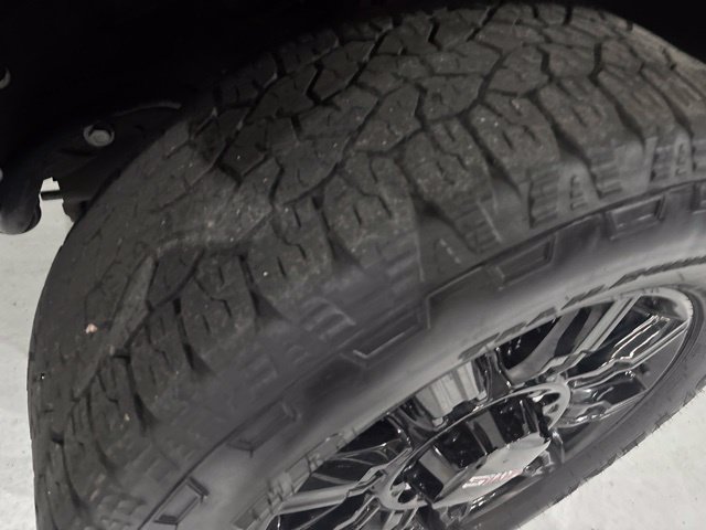 Used 2025 GMC Sierra 2500 AT4 AWD/4WD image 46