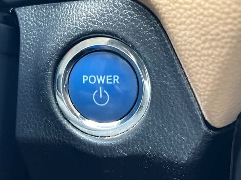 Used 2019 Toyota RAV4 XLE w/ Convenience Package AWD/4WD image 24