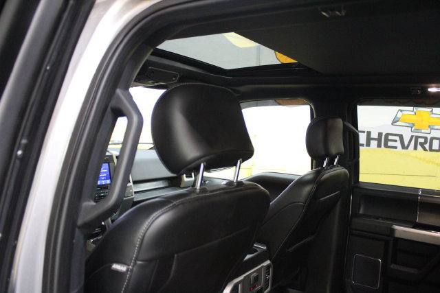 Used 2020 Ford F150 Lariat w/ Equipment Group 502A Luxury AWD/4WD image 9