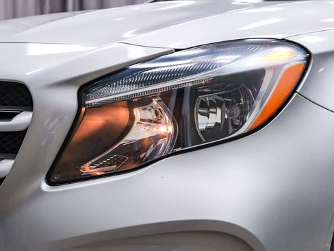 Certified 2018 Mercedes-Benz GLA 250 image 11