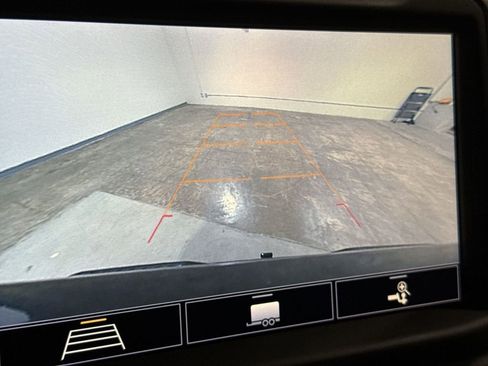 Used 2020 Chevrolet Silverado 1500 RST image 15