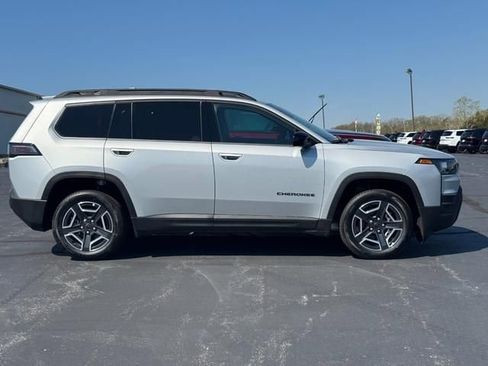New 2026 Jeep Cherokee Laredo image 2