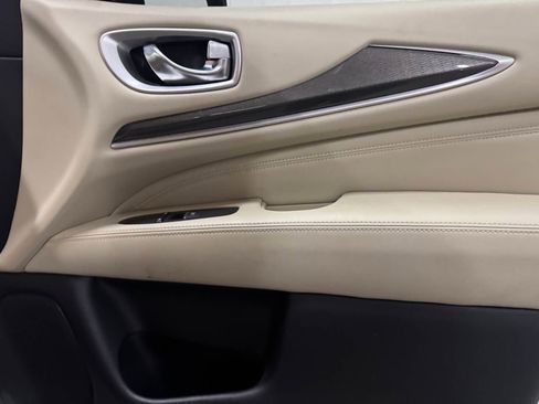 Used 2019 INFINITI QX60 Luxe w/ Essential Package image 37