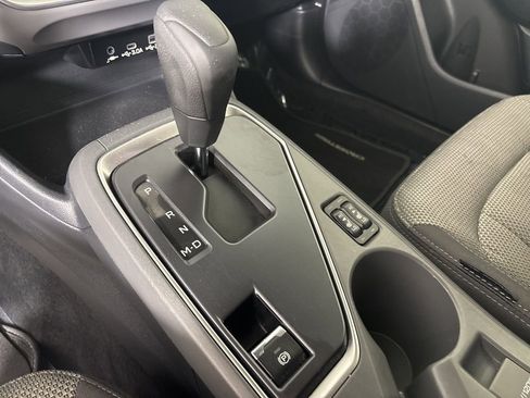 Used 2024 Subaru Crosstrek 2.0i Premium image 18