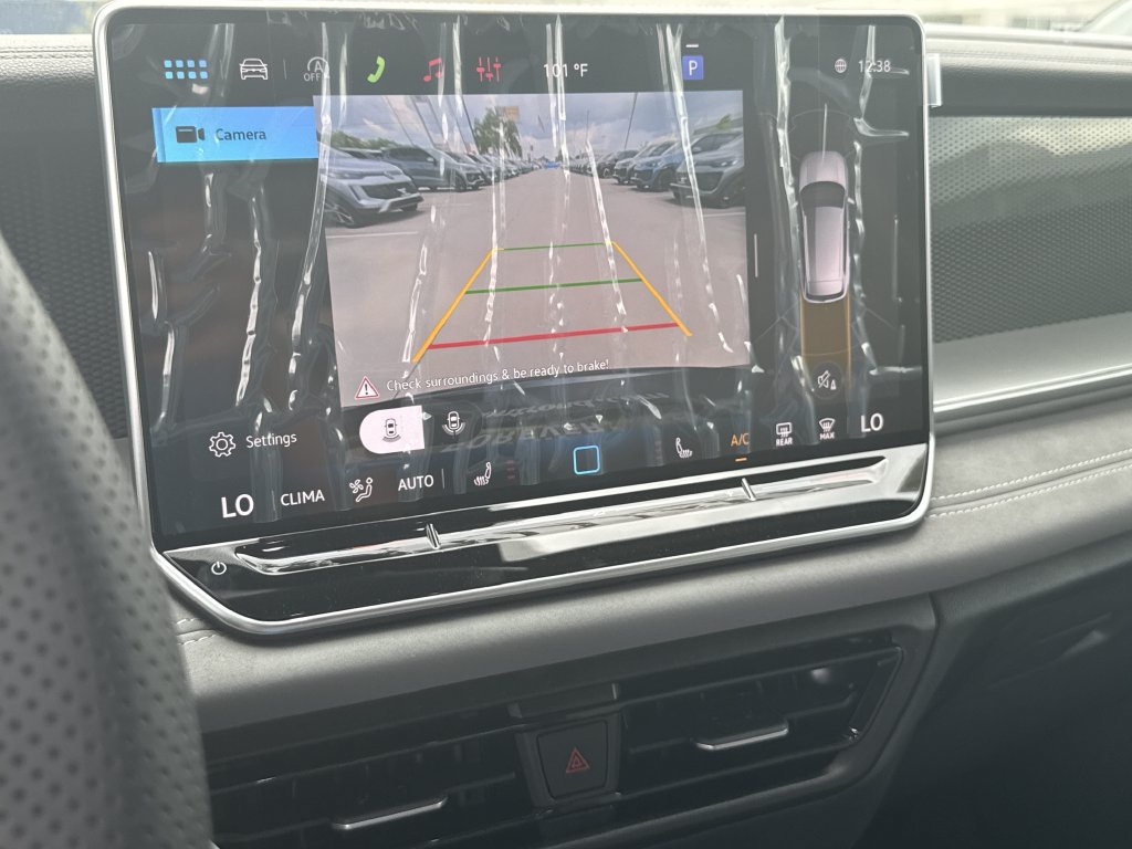 New 2026 Volkswagen Tiguan SE R-Line FWD image 21