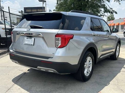 Used 2020 Ford Explorer XLT w/ Equipment Group 202A AWD/4WD image 5