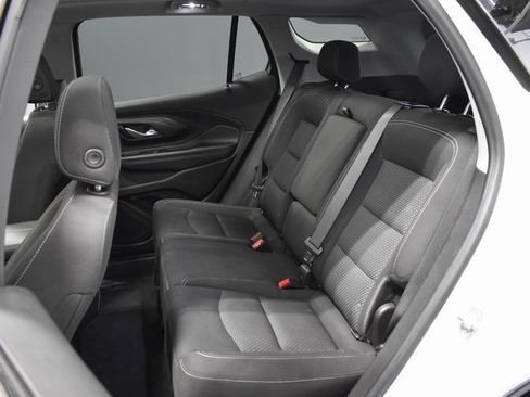 Used 2022 GMC Terrain SLE w/ Driver Convenience Package image 29